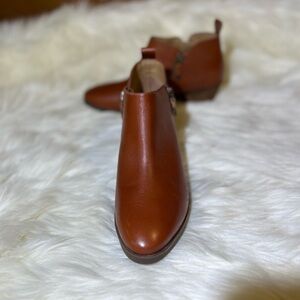 New Vionic Brown Ankle Boots